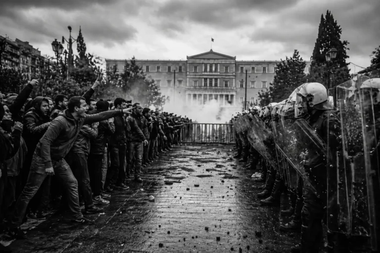 διαίρει και βασίλευε
